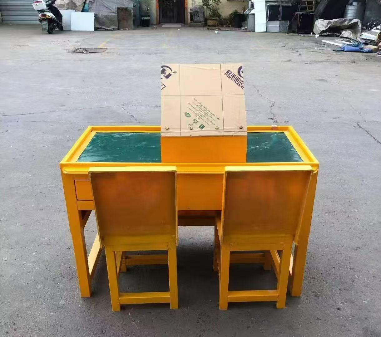 赣县防静电导通桌井下煤矿火工品发放桌：危险品流转的安全守护者